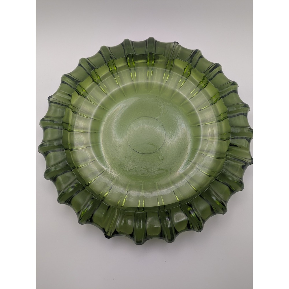 Vintage Emerald‎ Green Glass Ashtray 10" Sunburst Ruffled Edge Heavy Glass Decor